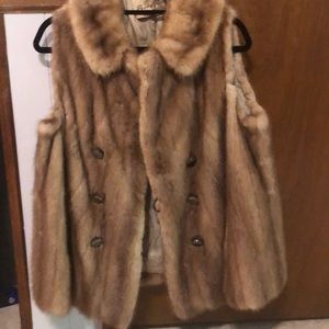 Fur vest